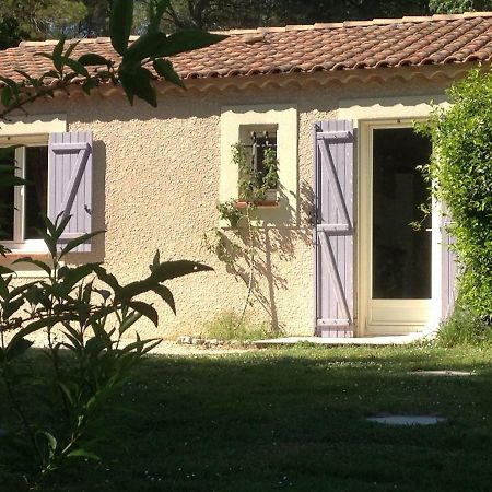 Roque Blanc Chambres La Roque-d'Antheron Εξωτερικό φωτογραφία