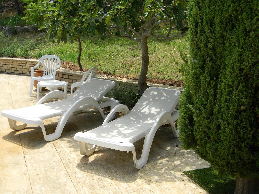Roque Blanc Chambres La Roque-d'Antheron Εξωτερικό φωτογραφία