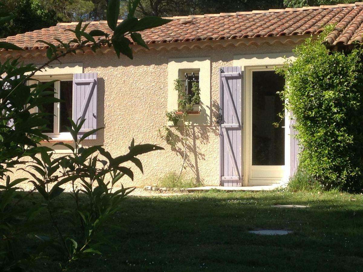 Roque Blanc Chambres La Roque-d'Antheron Εξωτερικό φωτογραφία